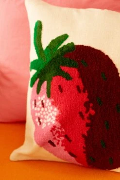 COUSSIN MICHELLE PINK -Make My Lemonade DSC04053 8f3f332c c144 40af abce caf82399ac94