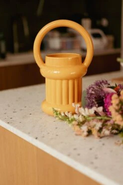 VASE OLIVER YELLOW