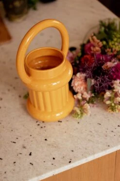 VASE OLIVER YELLOW -Make My Lemonade DSC04577