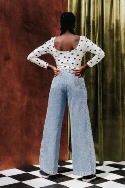 JEAN CLAUDE LIGHT BLUE 25 JEAN CLAUDE LIGHT BLUE -Make My Lemonade LaurenceRevol MML Permanents SEPT2023 108copie