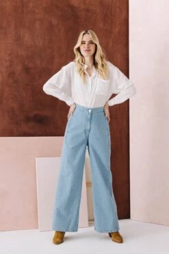 JEAN CLAUDE LIGHT BLUE 17 JEAN CLAUDE LIGHT BLUE -Make My Lemonade MML Lespermanents2002